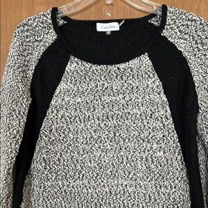 EUC Calvin Klein Black and White Knit Long Sleeve Sweater Size Medium